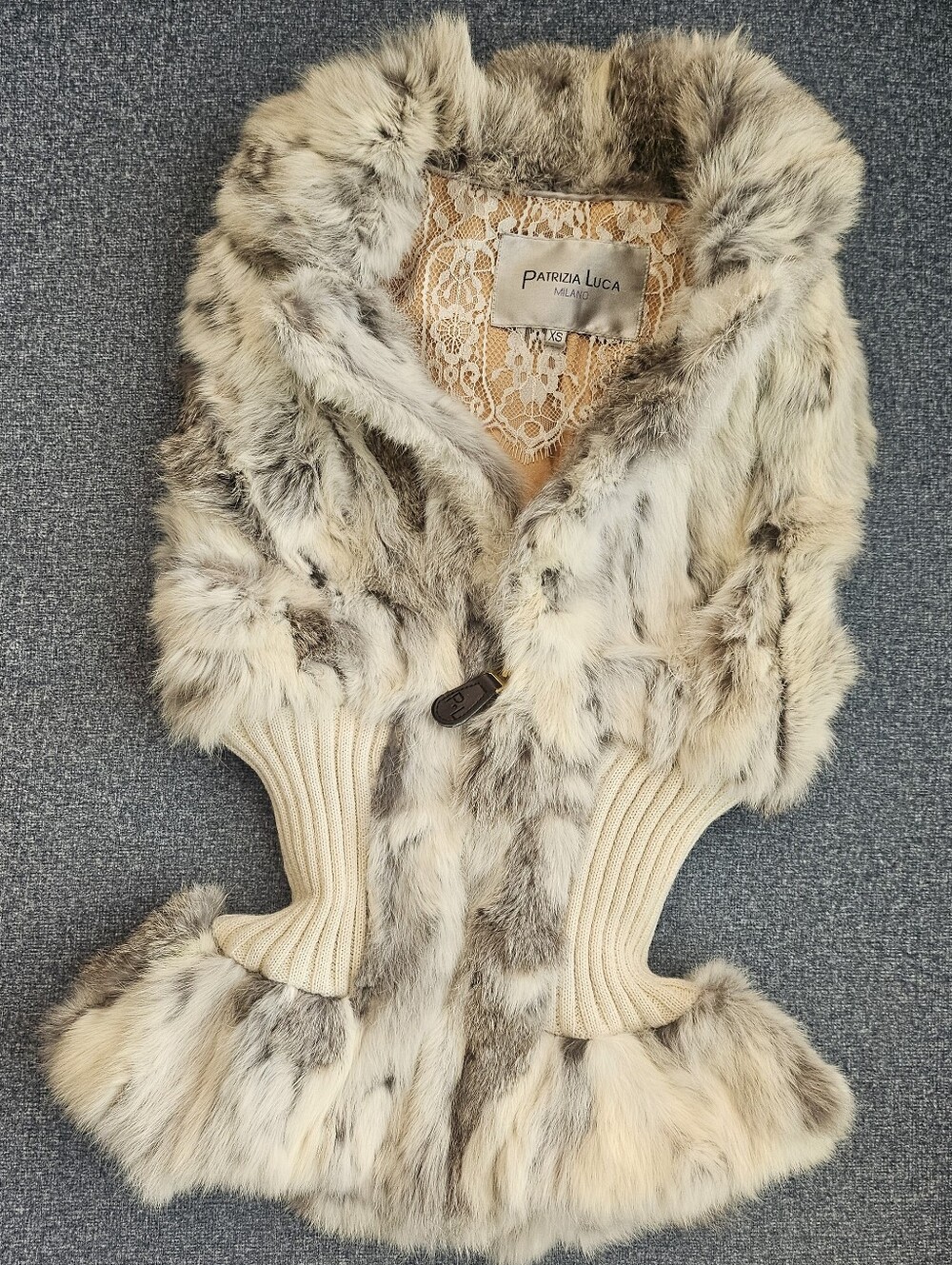 Chic Y2K Patrizia Luca Milano Rabbit Fur vest- Size XS
